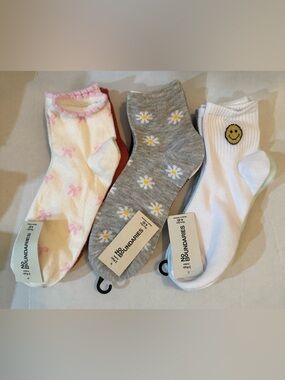 3 No Boundaries Ankle Socks, 3-Pack, Women's, Size 4-10